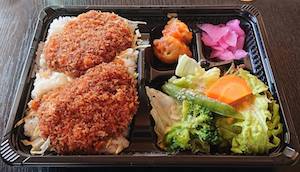 ソースカツ弁当750円